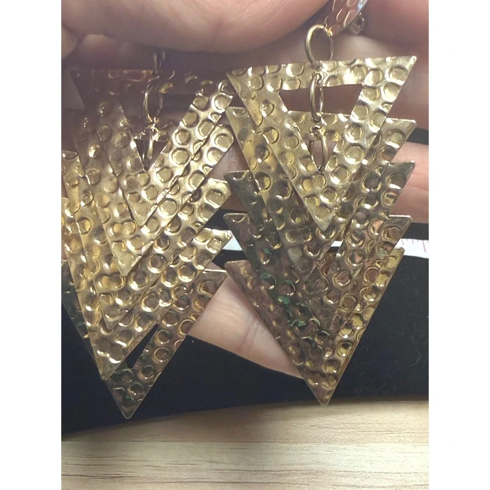 Vintage Two Tone Gold Silver Hammered Tiered Triangle Geometric Clip On Earrings